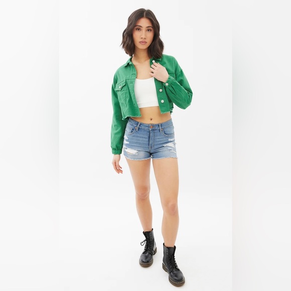 Aeropostale Stretchy High Rise Shorts - Medium Wash - Distressed - Raw Hem - Picture 4 of 14